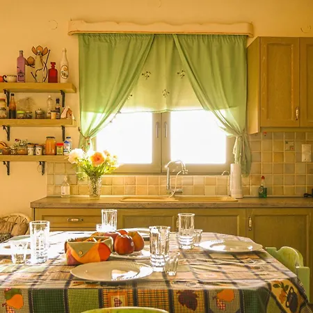 Apartman Stone Gea Up Floor Hriszí Aktí Haniá